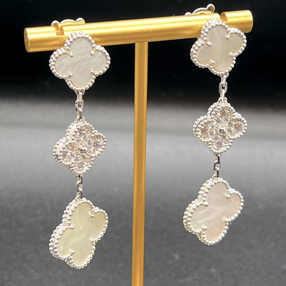 VCA Clover Motif Earrings. Silver 925 / 18k White Gold plating. CZ Crystals
